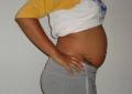 Первый месяц беременности, развитие плода и ощущения матери